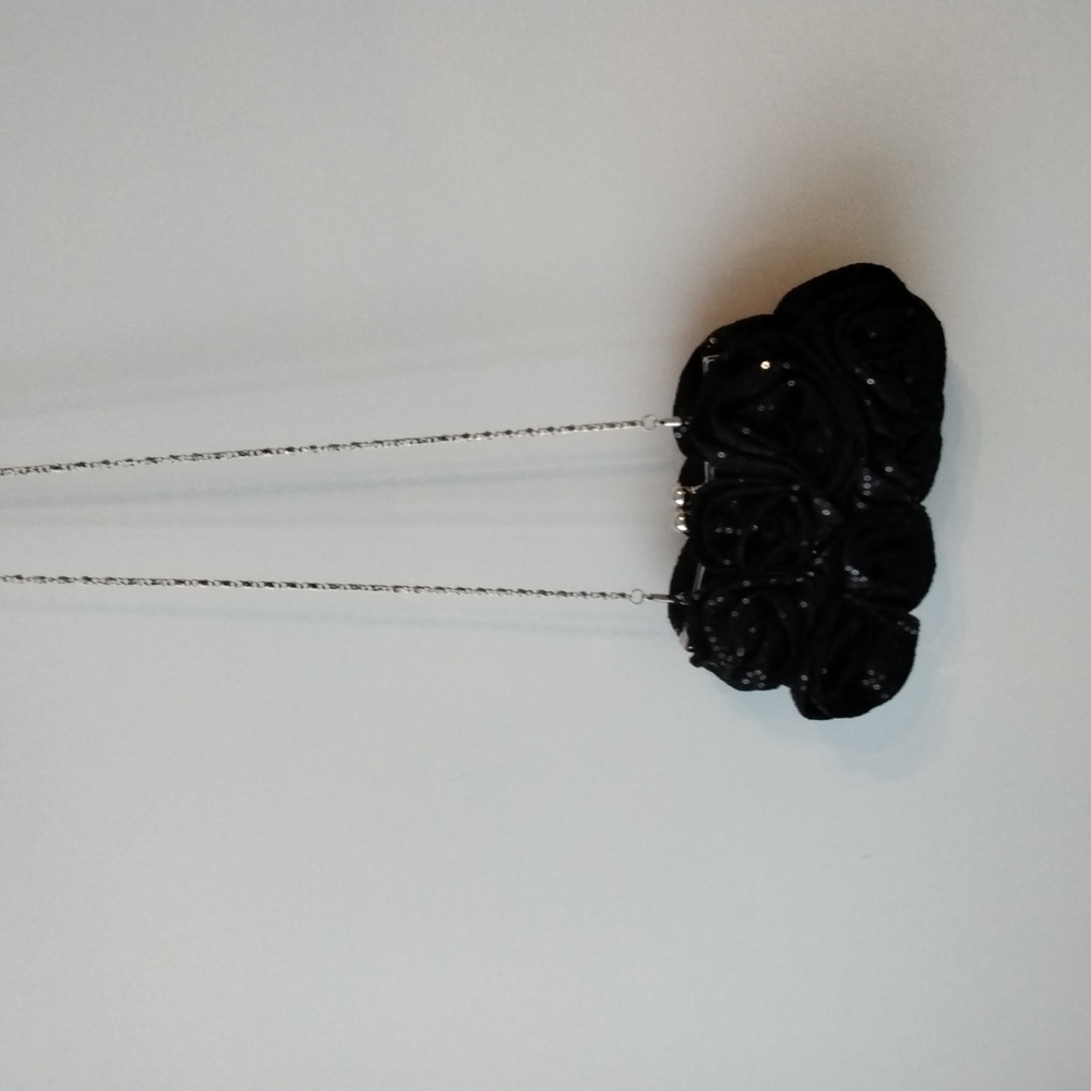 Women's black sequin rosettes evening bag - Picture 4 of 11